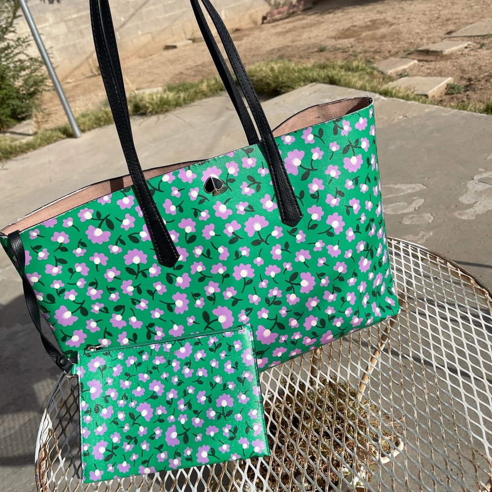 (SOLD!!!!)      Kate spade purse and matching wallet